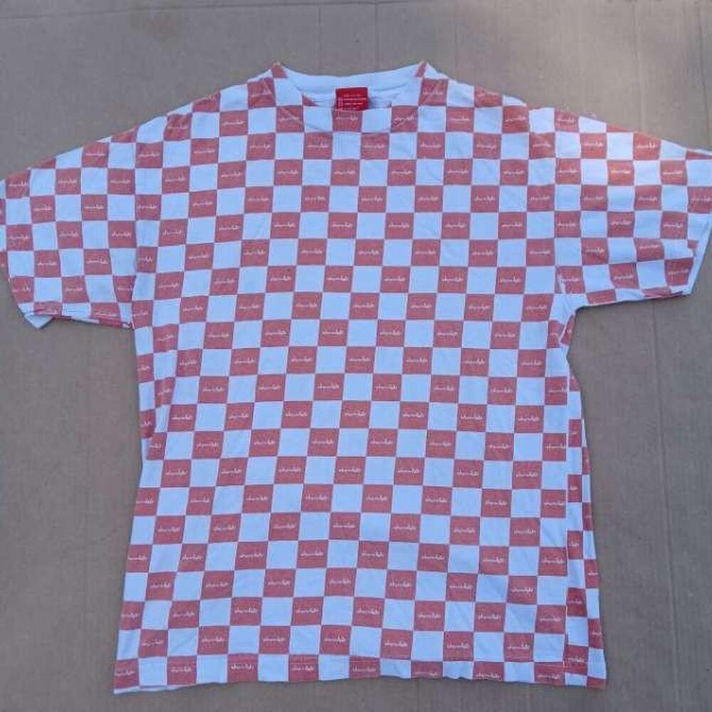 Chocolate checkerboard t shirt red